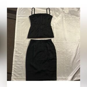 10 mix pieces women clothes sizes Small & Medium “Blind mystery box” 📦